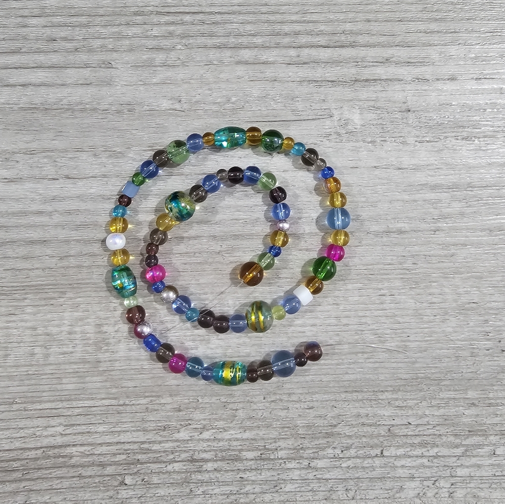 010 Multi- color, multi-size glass beads for jewelry making - 15 inch strand